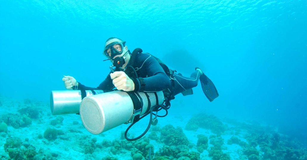 SDI Sidemount Diver